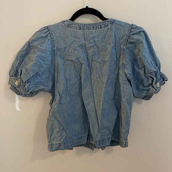 Levi’s top - Picture 2 of 4